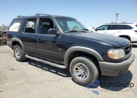 1999 Ford Explorer из США, поврежденный, VIN 1FMZU34X8XZB08467